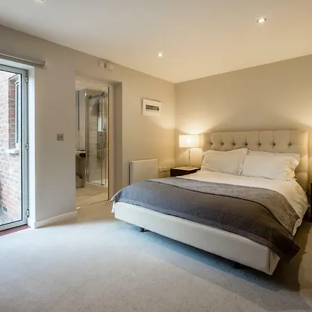 10 Stonegate Court Apartment York
